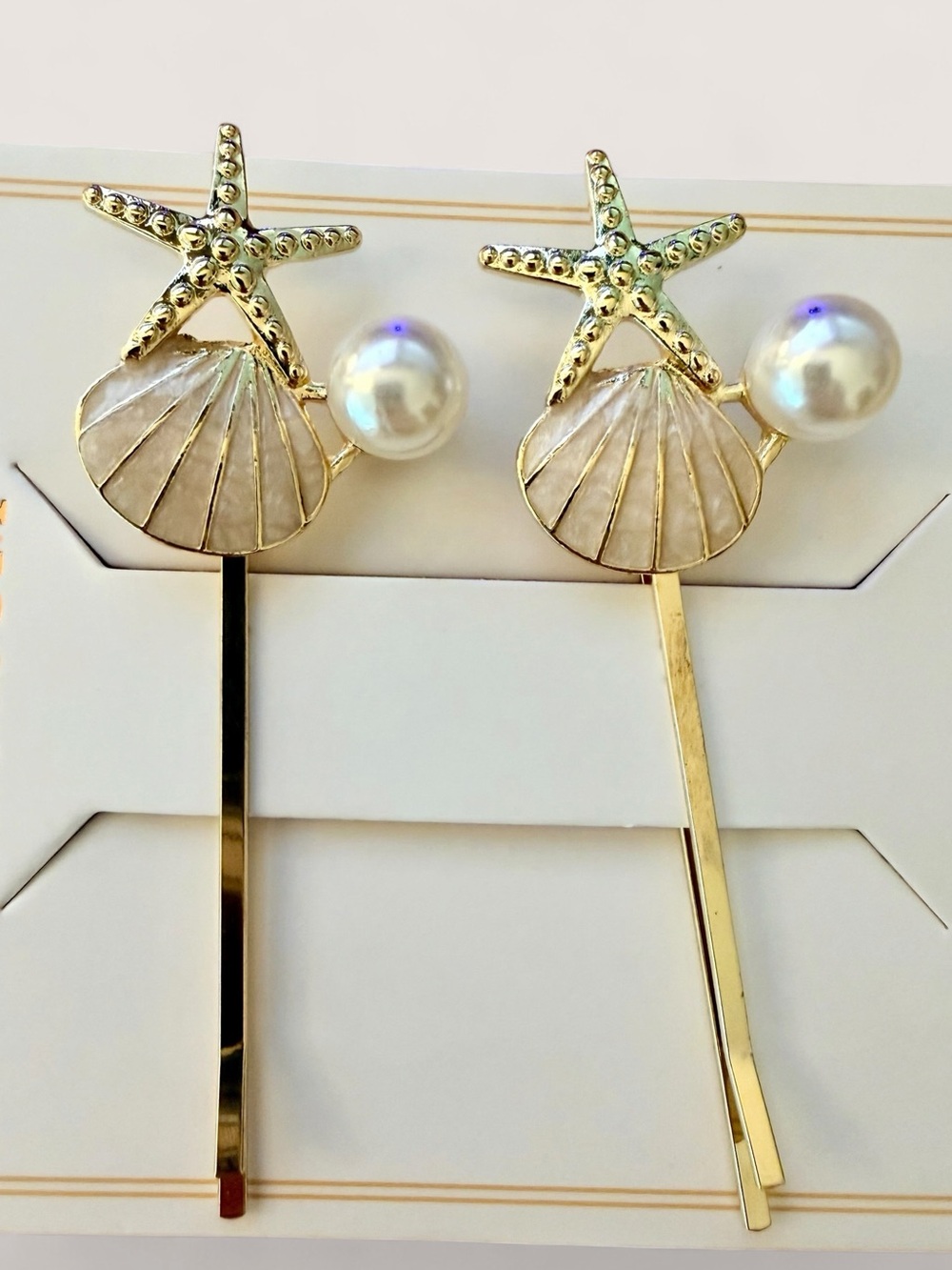 BUY NOW Pearl Enamel Seashell Starfish Accent Hair Clip (Set of 2) - Picture 3 of 9